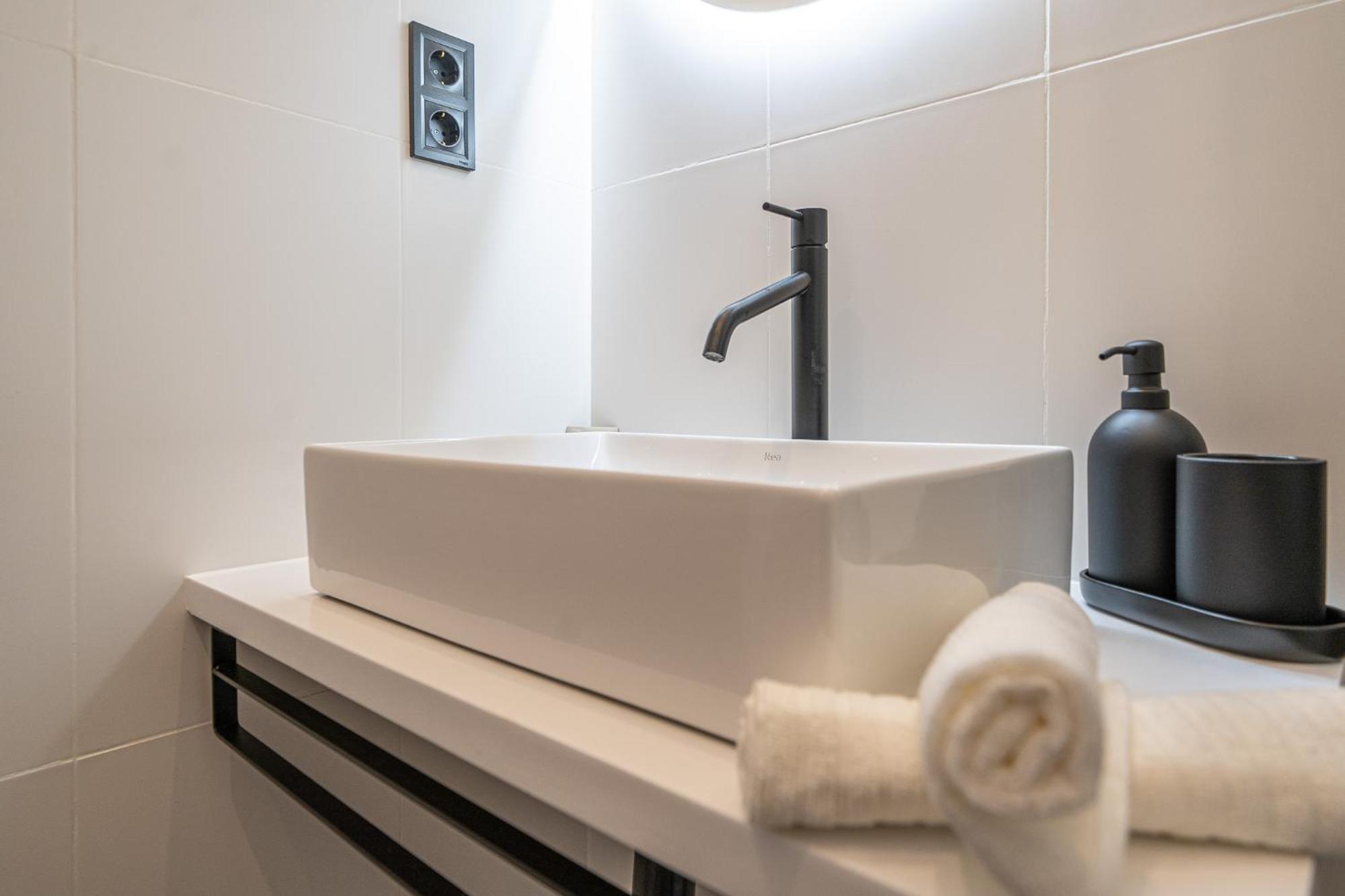 Apartment A27- Boutique Apartments, Location By Bqa Budapest