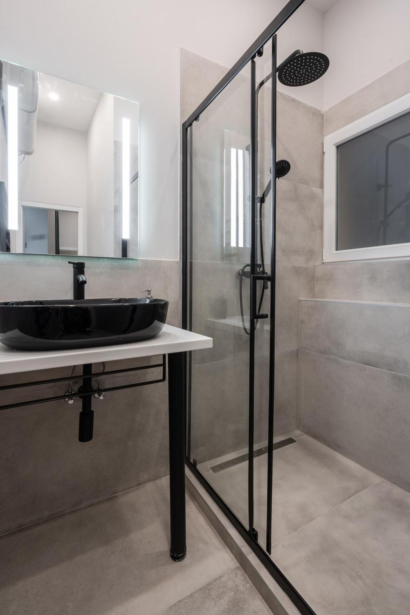 Apartment A27- Boutique Apartments, Location By Bqa